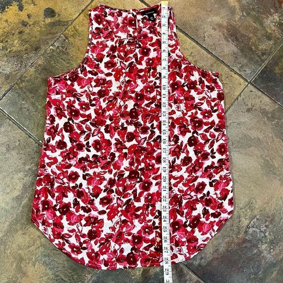 Who What Wear Women’s Red Floral Halter Tank Blouse Medium - Picture 6 of 9